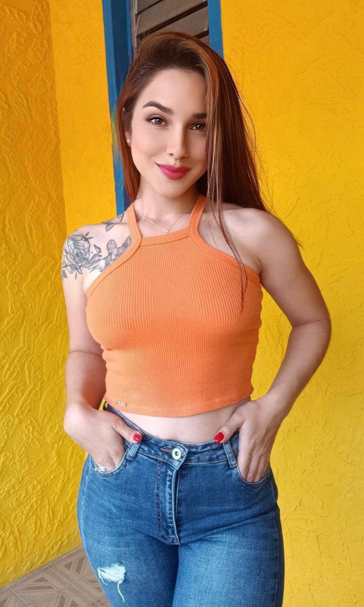 Daliana, 30